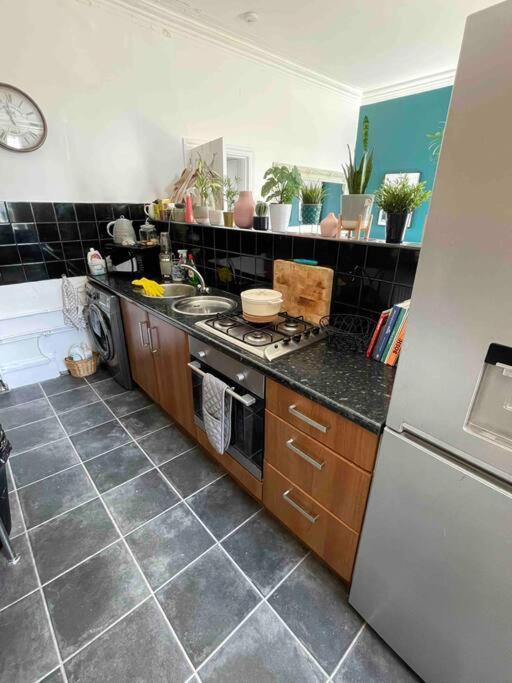 One Bedroom Flat In The Heart Of Islington London Exteriör bild